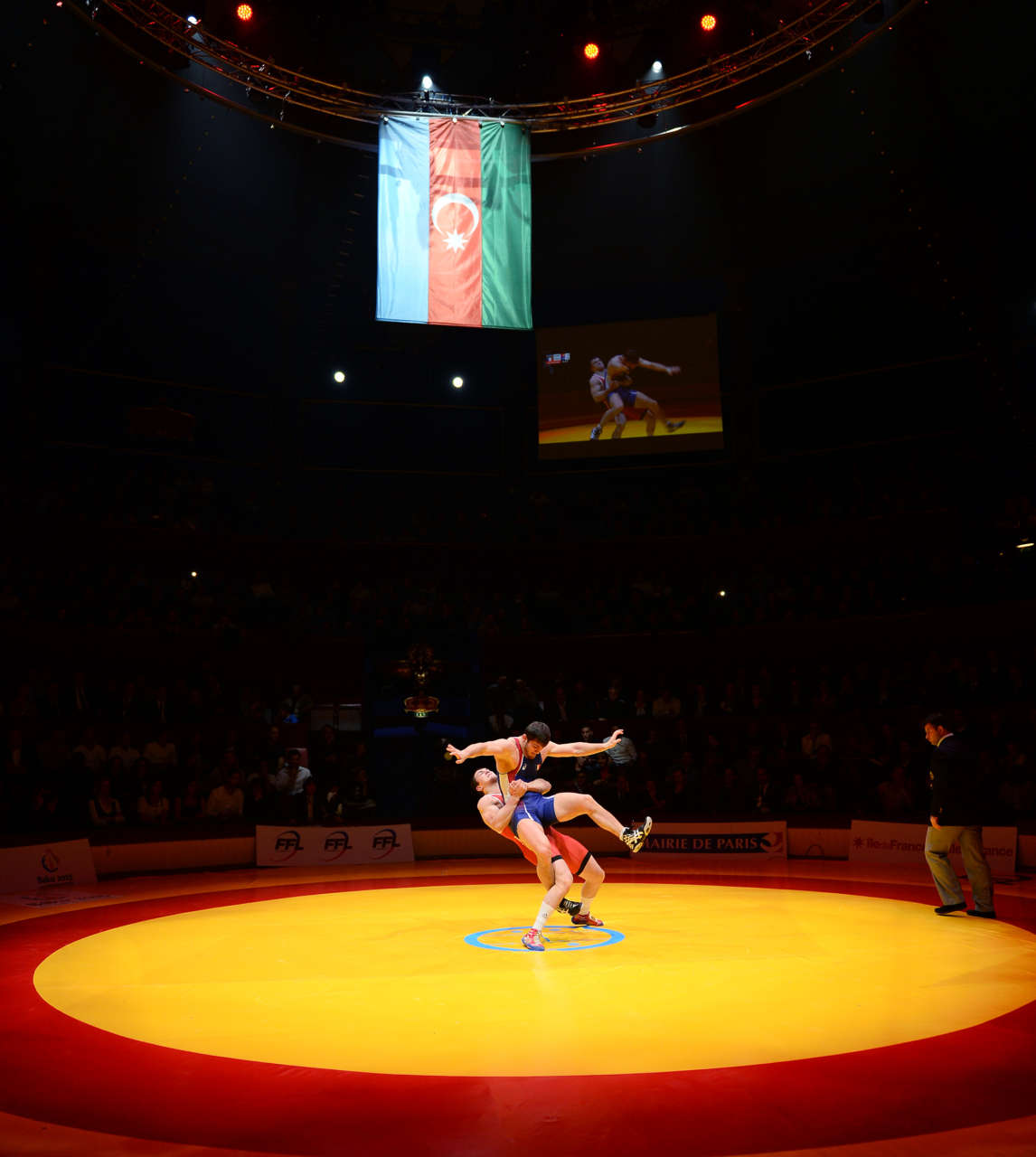 Mehriban Aliyeva attends France-Azerbaijan wrestling bout in Paris (PHOTO)