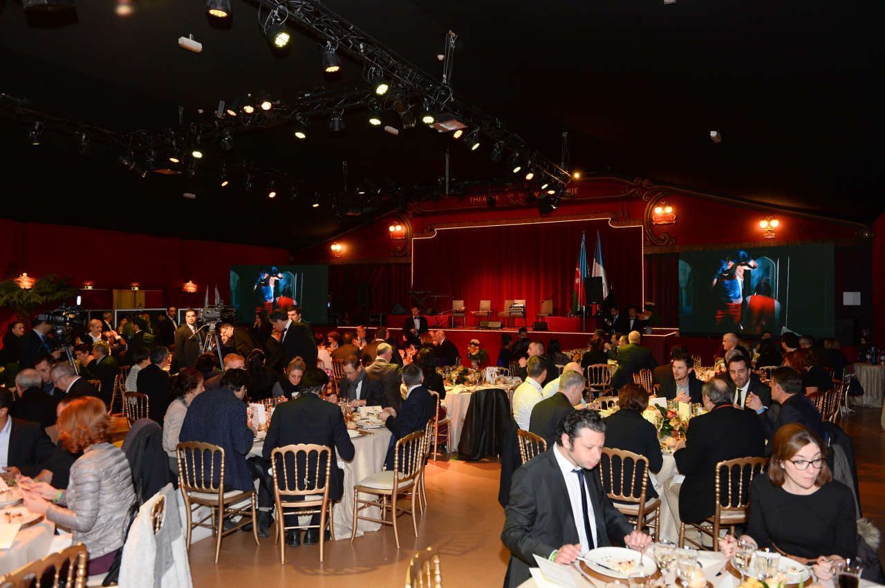 Mehriban Aliyeva attends France-Azerbaijan wrestling bout in Paris (PHOTO)