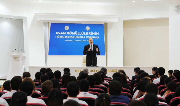 Azerbaijani president attends first All-Republican Forum of ASAN Volunteers (PHOTO)