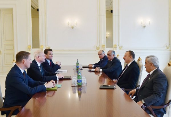 Президент Азербайджана принял исполнительного директора bp (ФОТО)