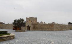 Azerbaijan’s First Lady Mehriban Aliyeva visits “Ateshgah Temple” reserve (PHOTO)