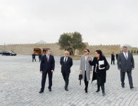 Azerbaijan’s First Lady Mehriban Aliyeva visits “Ateshgah Temple” reserve (PHOTO)