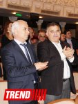 В Аздраме с большим успехом прошла премьера спектакля "Надир шах" по роману  Юнуса Огуза (ФОТО)