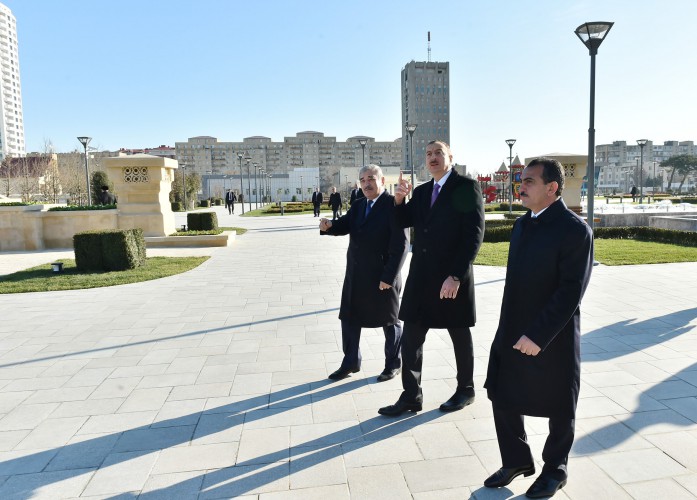 Президент Ильхам Алиев принял участие в открытии парка "Ясамал" в Баку (ФОТО)