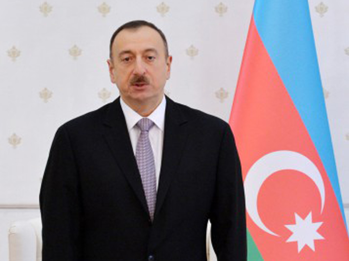 Папа Римский и главы ряда государств поздравили Президента Азербайджана с Днем Республики