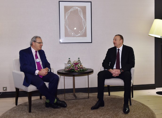 President Ilham Aliyev met the CEO of Gaz de France Suez
