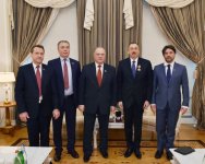 Президенту Азербайджана вручен памятный орден Компартии России (ФОТО)