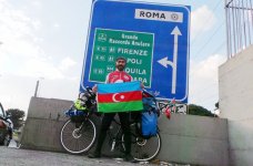 Известный велопутешественник Рамиль Зиядов доехал до Рима (ФОТО)