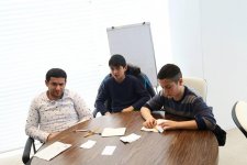 В Шамкире прошел юношеский чемпионат по игре "Что? Где? Когда?" (ФОТО)