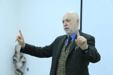 Юрий Альшиц проводит в Баку мастер – класс (ФОТО)