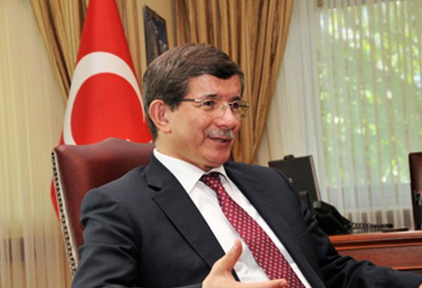 Turkish PM bets on strong figures