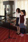 Школьники и учителя поменялись местами на семинаре в Баку (ФОТО)