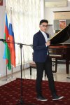 Школьники и учителя поменялись местами на семинаре в Баку (ФОТО)