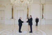 Президент Азербайджана принял верительные грамоты нового посла Польши