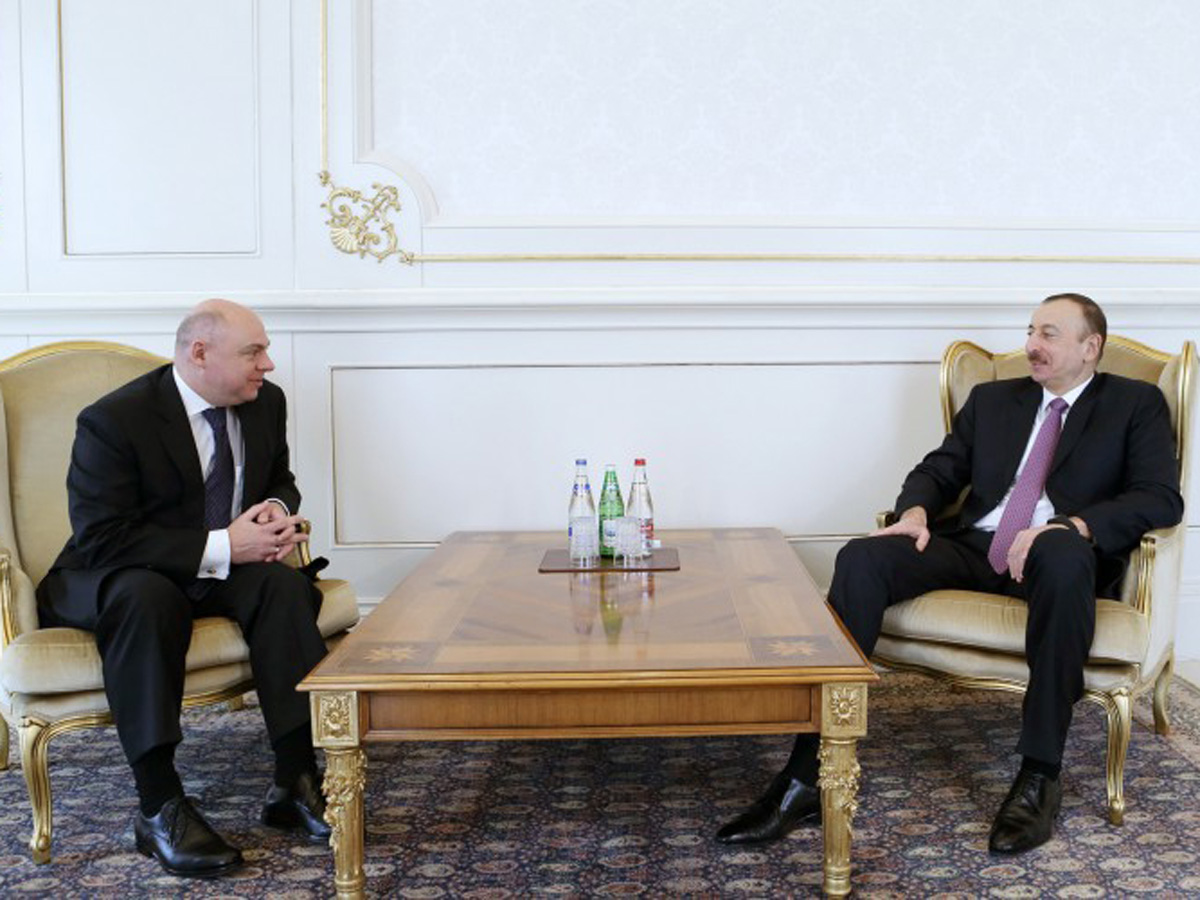 Президент Азербайджана принял верительные грамоты нового посла Польши