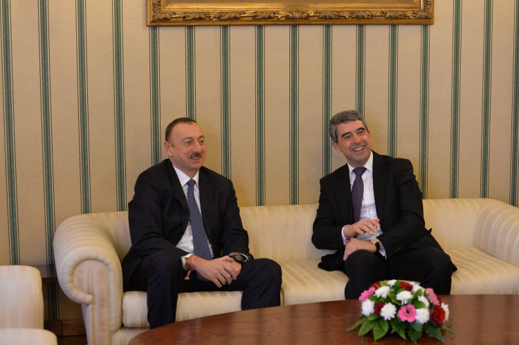 Azerbaijani, Bulgarian presidents hold one-on-one meeting (PHOTO)