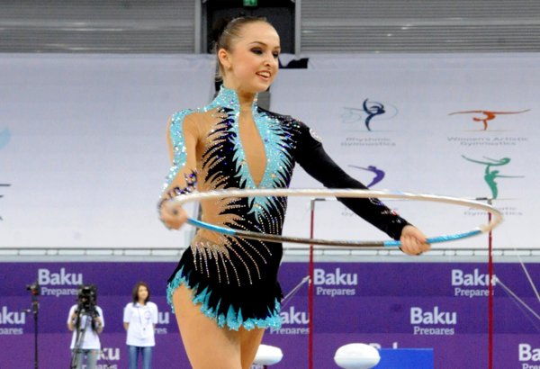 Azerbaijani gymnast Marina Durunda starts performance at Rio 2016