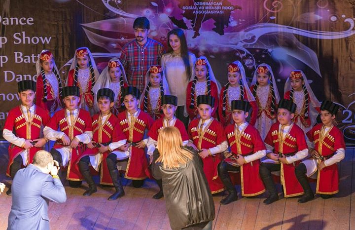 Грандиозное танцевальное шоу в Баку (ФОТО)