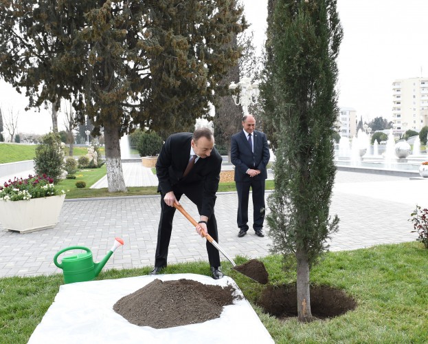 President Ilham Aliyev attends opening of park-boulevard named after Heydar Aliyev in Barda