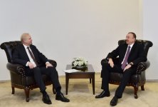 Президент Азербайджана встретился в Карсе с исполнительным директором компании bp (ФОТО)