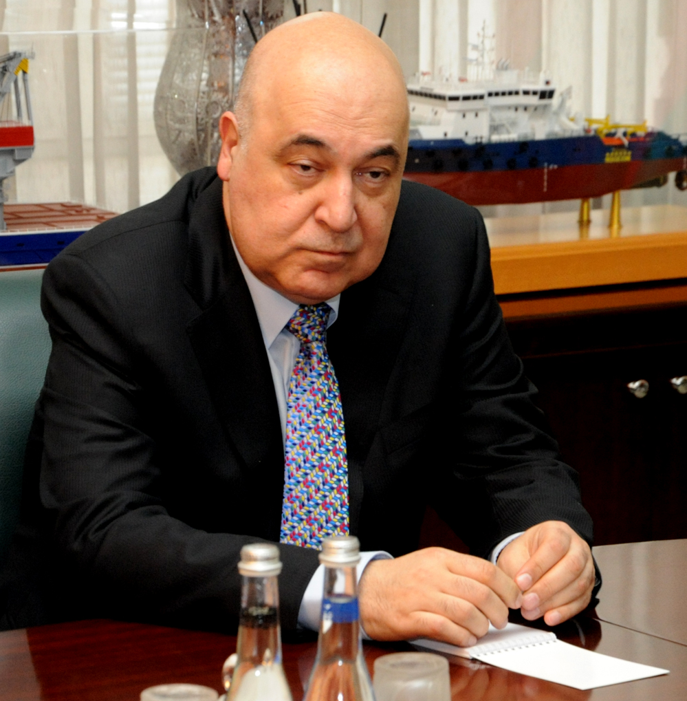 Чингиз Абдуллаев избран председателем наблюдательного совета ФK "Нефтчи" (ФОТО)