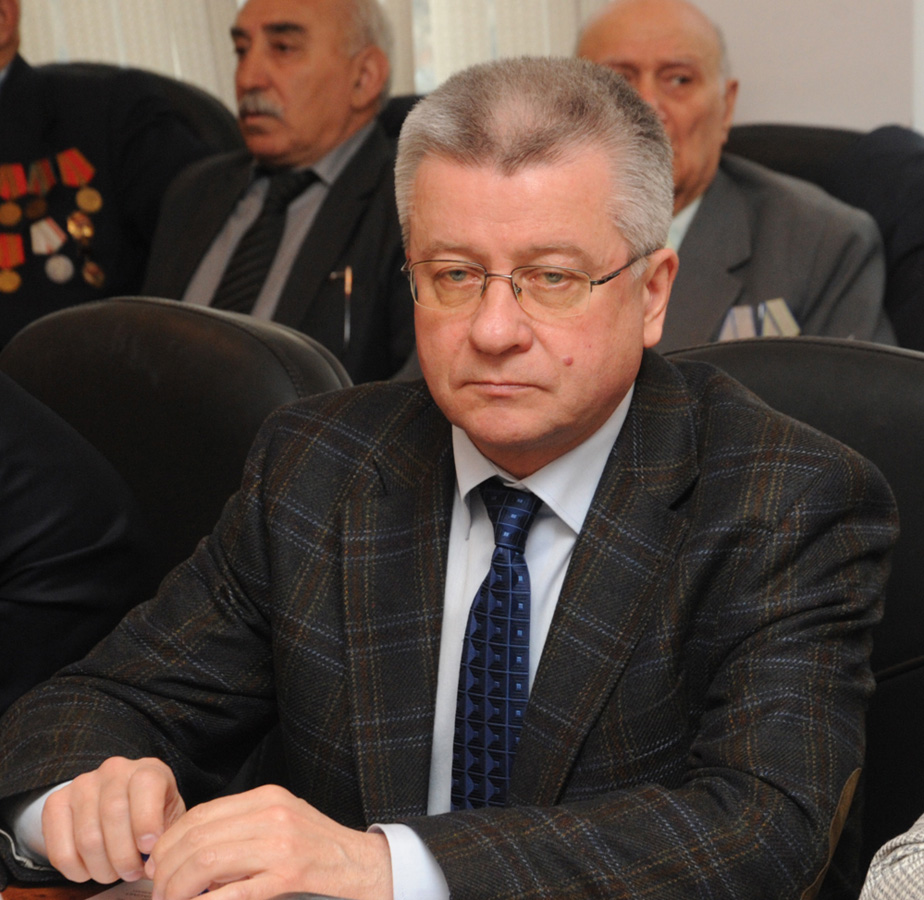Арастун Мехтиев: Праздник Дня Победы наполнен особым смыслом для Азербайджана (ФОТО)