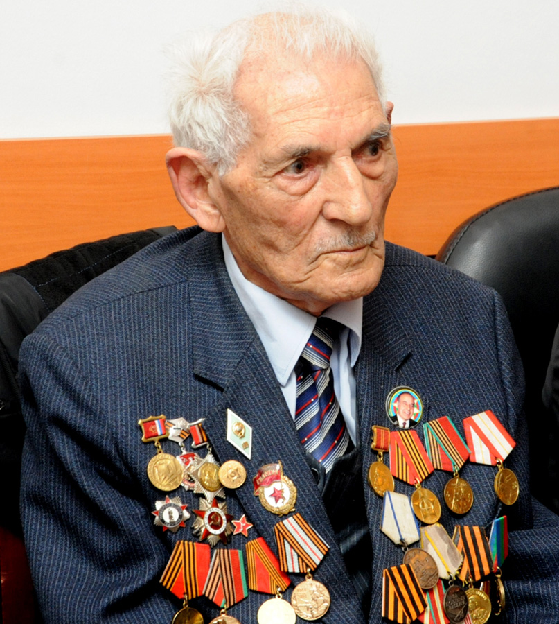 Арастун Мехтиев: Праздник Дня Победы наполнен особым смыслом для Азербайджана (ФОТО)