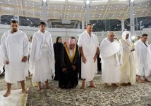 Президент Азербайджана и его супруга совершили умру в Мекке (ФОТО)