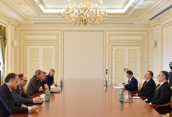 Ilham Aliyev receives European commissioner for neighborhood policy and enlargement negotiations