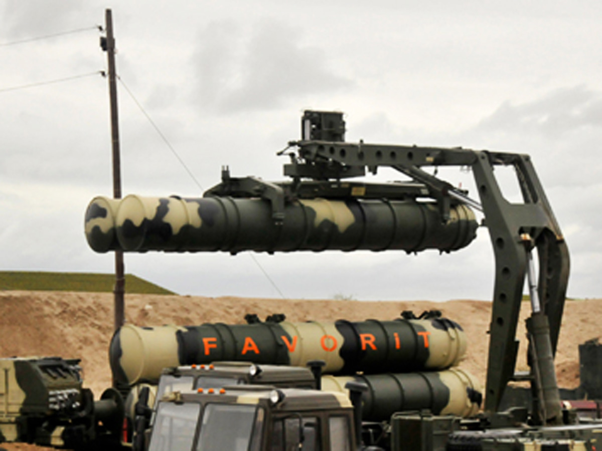 Подготовка к поставкам комплексов С-300 Ирану скоро завершится – Лавров