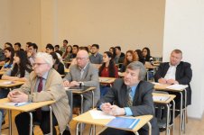 Декан экономического факультета МГУ им. М.В. Ломоносова представил доклад в Бакинском филиале университета (ФОТО)