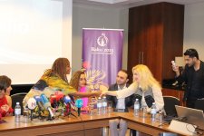 Тунзаля Агаева и Келли Джойс презентовали "Baku smiles", посвященный Евроиграм в Баку (ФОТО)