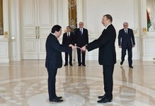 Президент Ильхам Алиев принял верительные грамоты нового посла Вьетнама