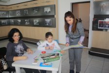 В Баку стартовал конкурс семейного рисунка "Мир отстояли - мир сохраним!" (ФОТО)