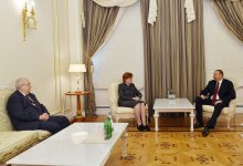 Ильхам Алиев принял экс-президента Латвии и директора Александрийской библиотеки