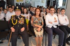 Школьникам Баку и Ульяновска рассказали о Великой Отечественной войне (ФОТО)
