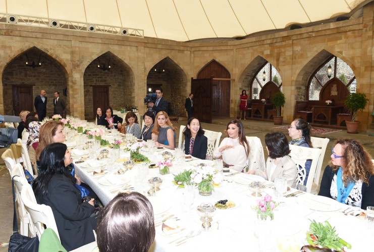 Dinner reception hosted on behalf of Mehriban Aliyeva in honour of spouses of participants of ADB Governors’ 48th Annual Meeting