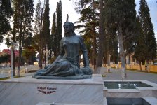 Гянджа: Из сегодняшней столицы в прежнюю (ФОТО)