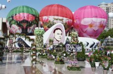 Azerbaijani president, his spouse attend Flower Festival (PHOTO)