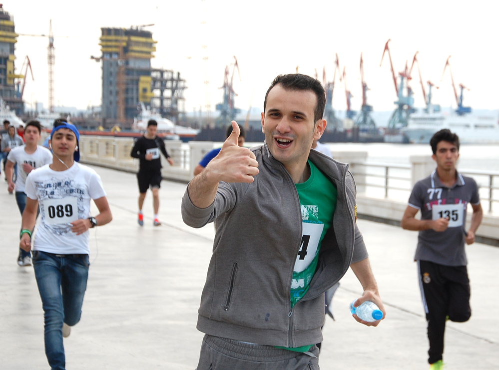 Baku hosts race dedicated to First European Games (PHOTO)