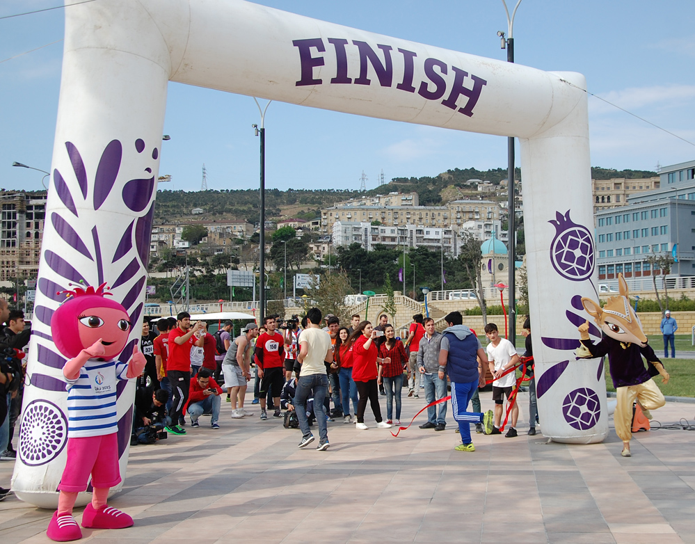 Baku hosts race dedicated to First European Games (PHOTO)