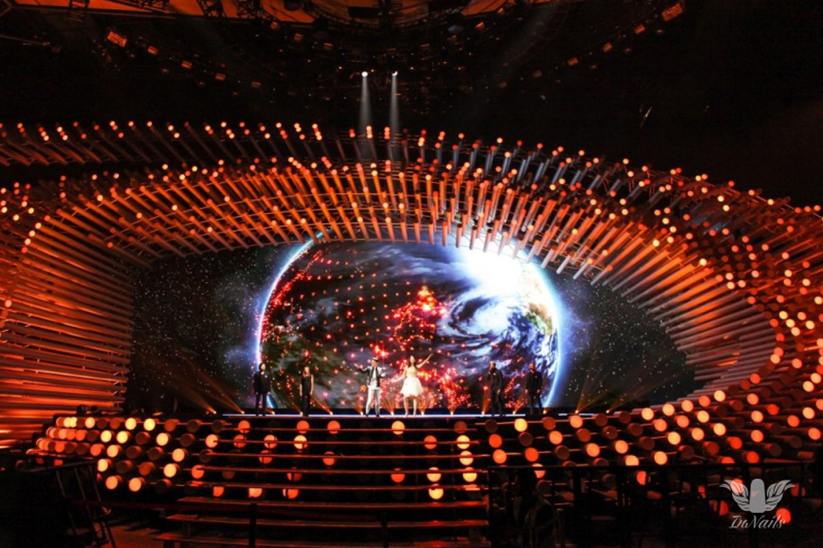 Сцена "Евровидения 2015" в Wiener Stadthalle – одежда ведущих, эко-кухня, пресс-центр (ФОТО)