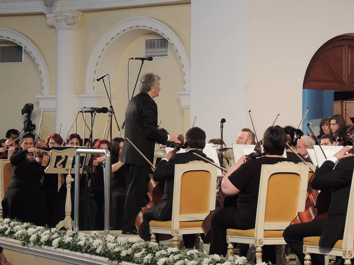 В Баку открылся фестиваль с участием мировых звезд (ФОТО)