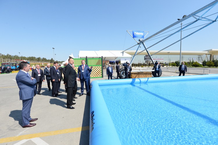 Azerbaijani president observes two exhibitions in Baku (PHOTO)
