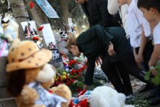 Звезда Италии посвятила проект "Дождь надежды" памяти жертв пожара в Баку (ФОТО)