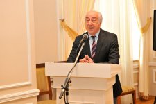 Чингиз Фарзалиев удостоен европейской награды "Лучший ученый-исследователь, патриот"