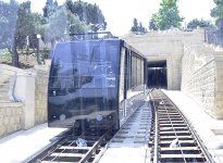 Baku’s funicular waiting for tourists (PHOTO)