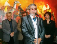 Художник Ильгар Акперов отметил юбилей: "Я пишу примерно одну картину через день" (ФОТО)