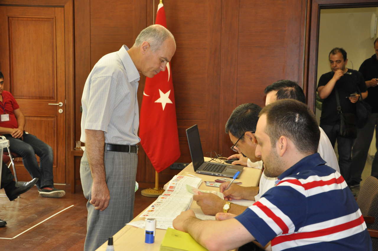 Ambassador: Voting in parliamentary election in Turkish embassy in Azerbaijan goes active
