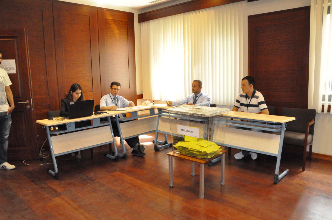 Ambassador: Voting in parliamentary election in Turkish embassy in Azerbaijan goes active